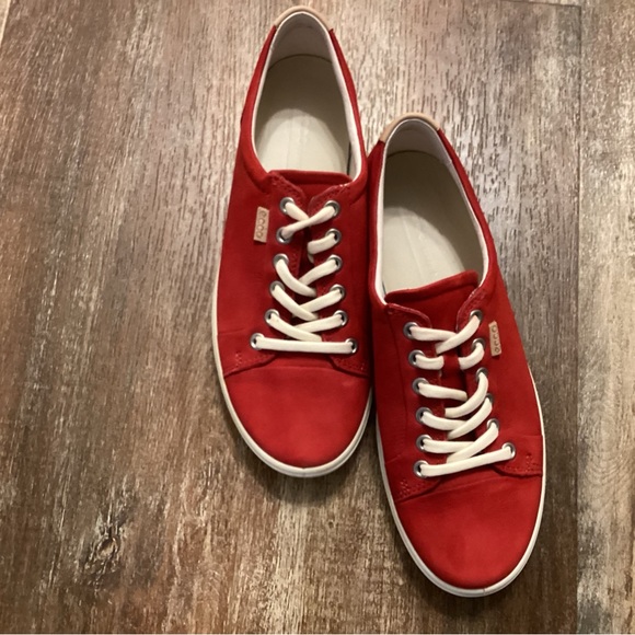 Ecco Soft 7 sneaker in red size 38 NWT - Picture 3 of 14